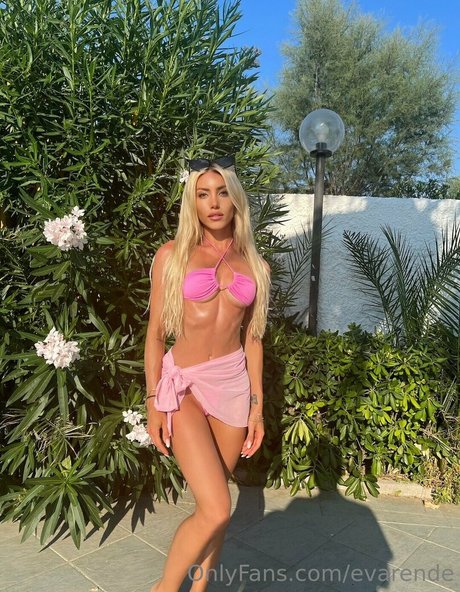 Eva Rende étoile hd des photos