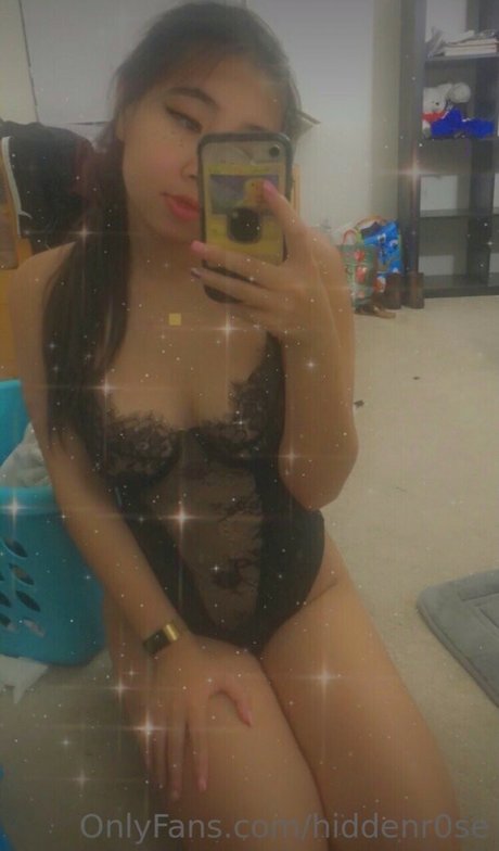 Hiddenr0se star du porno de haute qualité images