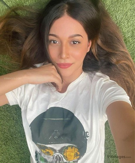 Aahana Kumra étoile sexy des photos