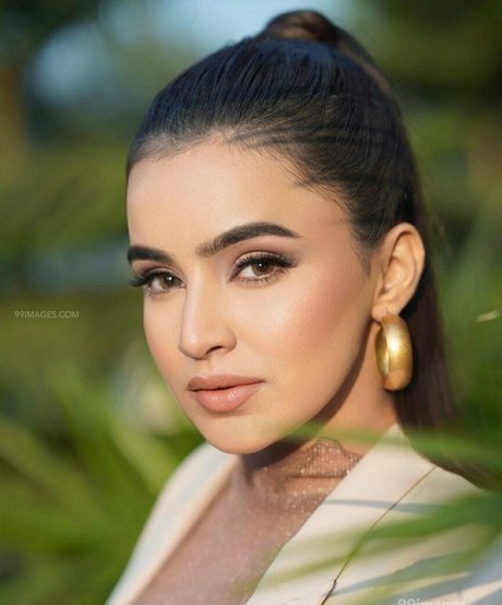 Ankitta Sharma étoile adulte photos