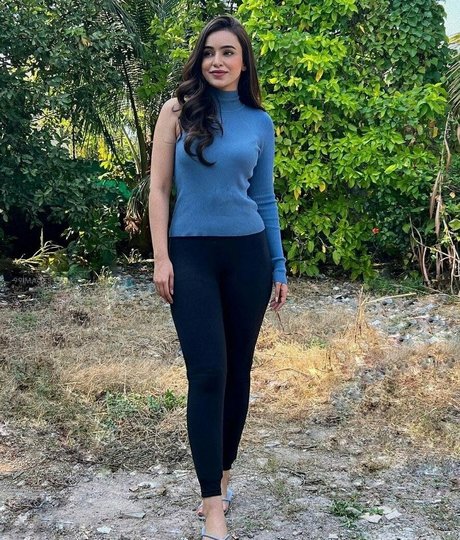 Ankitta Sharma star du porno érotique archive