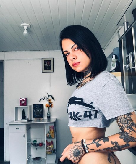 Tutufelina modèles nus photos