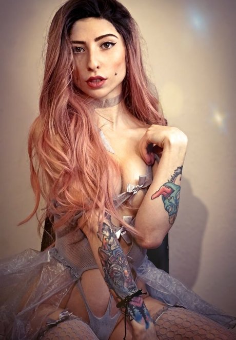 ciiraiya zarela star du porno en haute qualité image