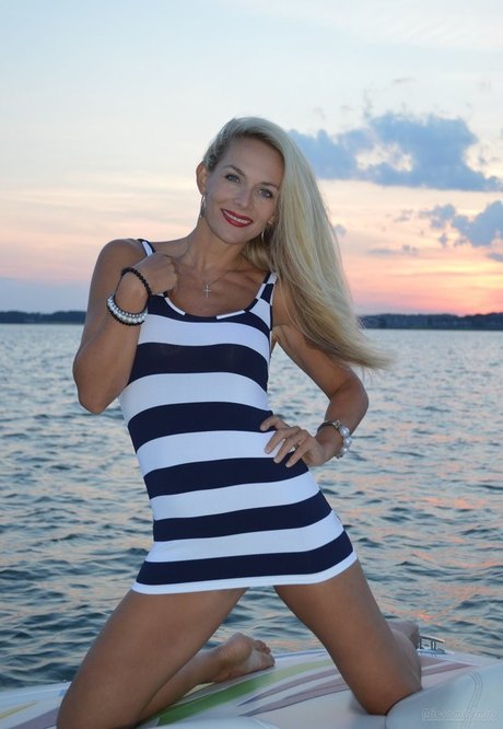 victoaria ww actrice hd archive