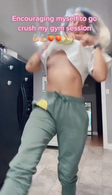 Barbiewants2hype étoile xxx image