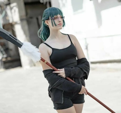 Adiyan modèle joli des photos