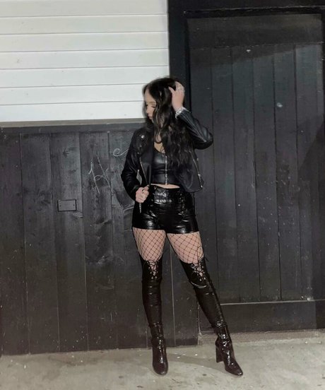 Shelby Dias beau modèle archive