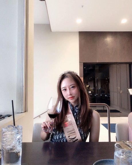 ueleelee modèle parfait image