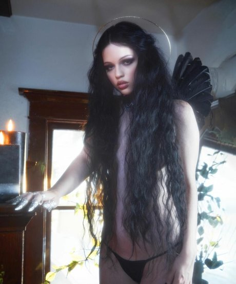 Emma Karla Peet modèle gratuit image