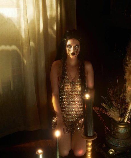 Emma Karla Peet modèle parfait images