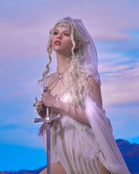 Emma Karla Peet star du porno chaude archive