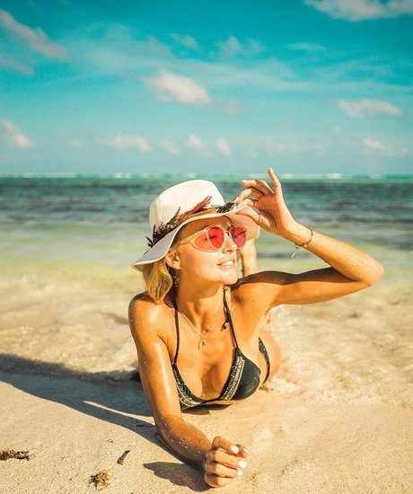 Angelique Boyer star du porno érotique images