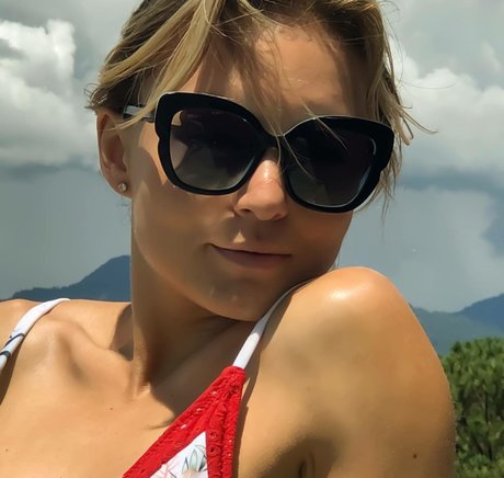 fans dadolescents gothiques uniquement chaud adulte photos