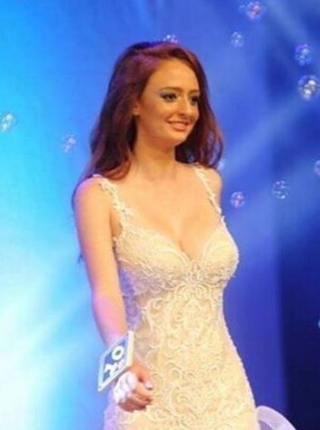 Liora Fin star du porno hd collection