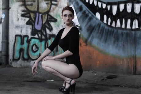 Liora Fin actrice érotique galeries