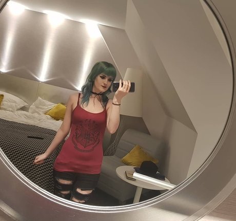 Ashi actrice artistique photo