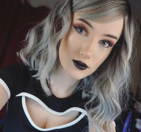 solo aux gros seins uniquementfans meilleur exclusif image