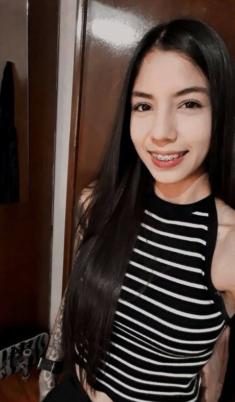 Daniela Morelyscastillo modèle porno image