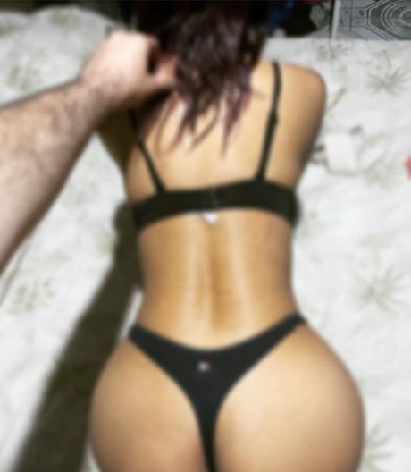 DengyGames actrice érotique photo