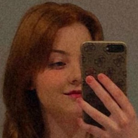 Den Maciel xxx étoile img