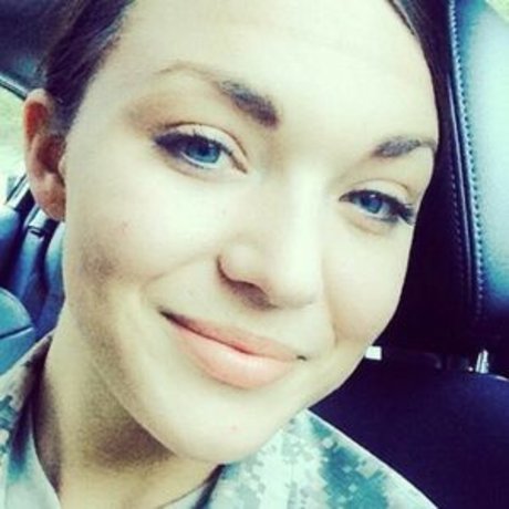 tatouages ​​blonds onlyfans sexy image