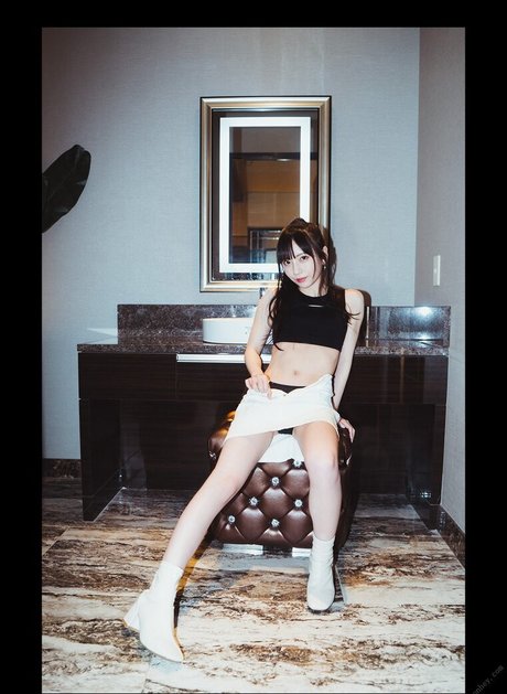 Mia Nanasawa jolie étoile img