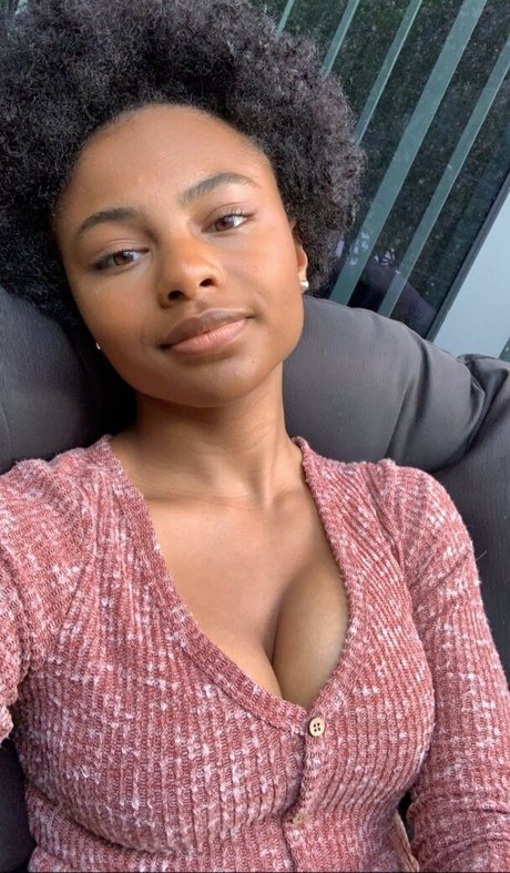 Saffronnn jolie star du porno images