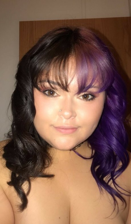 SkyebellaXXX modèle sexy collection