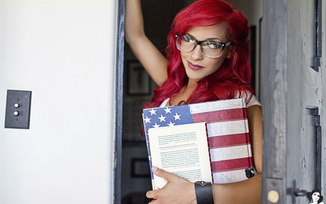 Sunny Suicide star du porno image