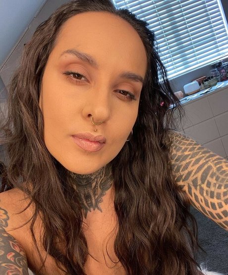 Tatiana Shmayluk modèles nus collection