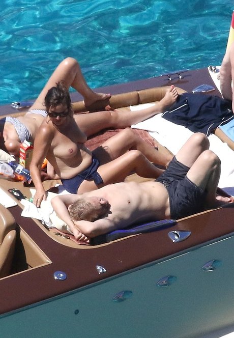 Jade Jagger étoile adulte galerie