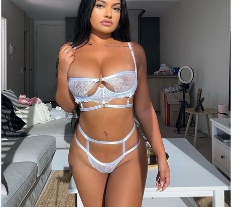 Ari Kumar star du porno hd image