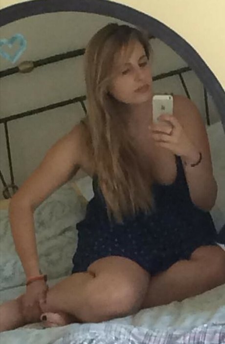 Sophia Zisi meilleure star du porno image