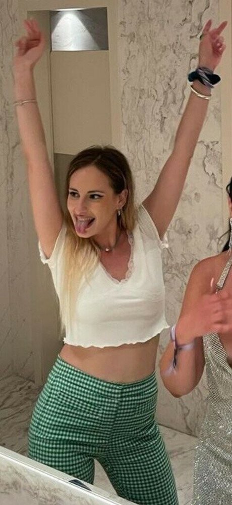 Sophia Zisi actrice exclusive img