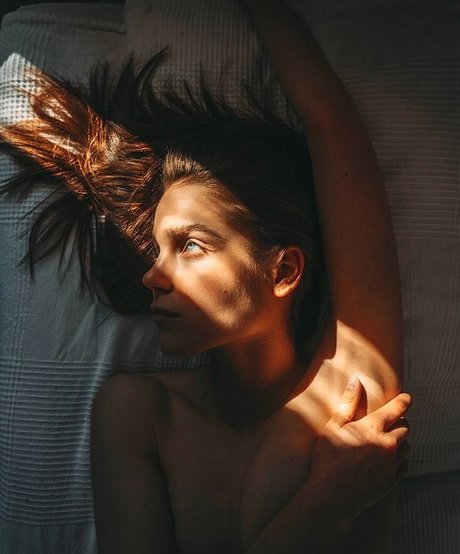 Pauline Schuller star érotique images