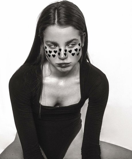 Pauline Schuller actrice libre images