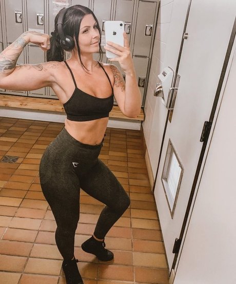 Elaina Grant étoile exclusive photos