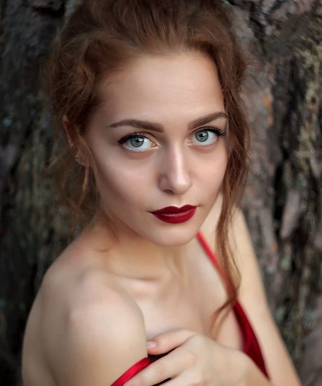 Ave Maria xxx star du porno image