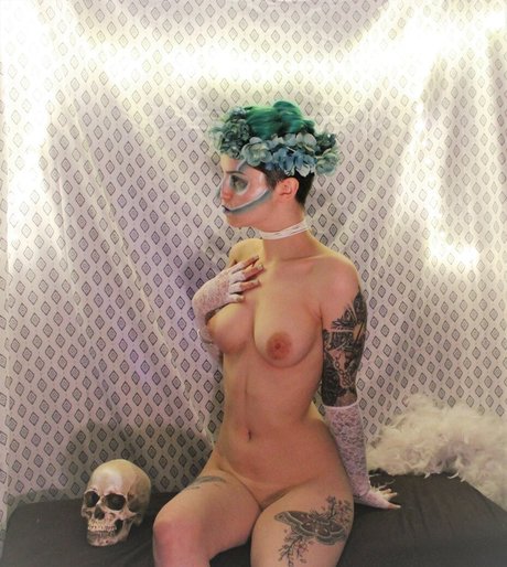 Grandaddyskulls actrice hd galerie