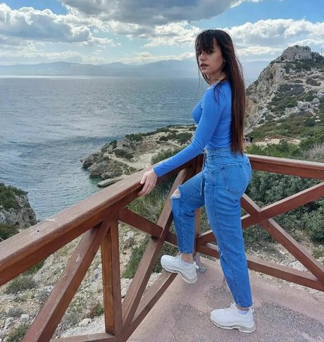 Angela Doxa modèle magnifique collection