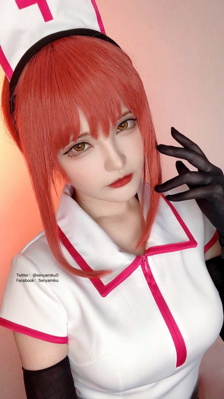 SenyaMiku star du porno belle photo