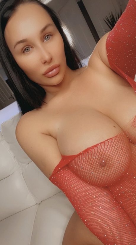 mynudes modèle pornographique archive