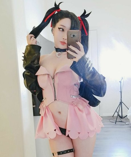 Rinnie Riot star du porno nue des photos