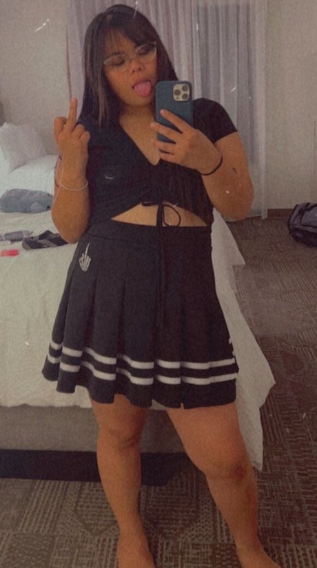 xolucina modèle gratuit photos