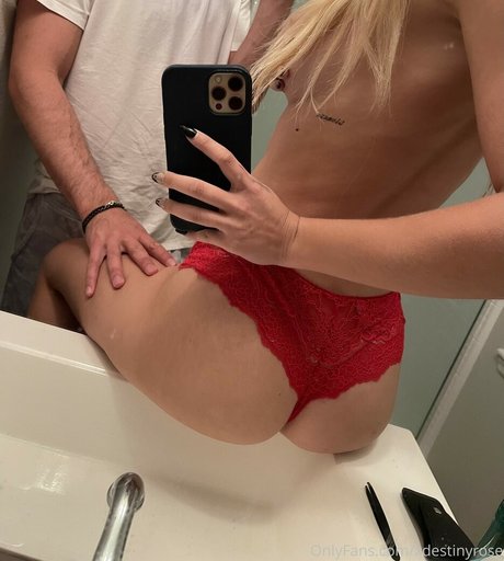 Kitty Nguyen étoile xxx images