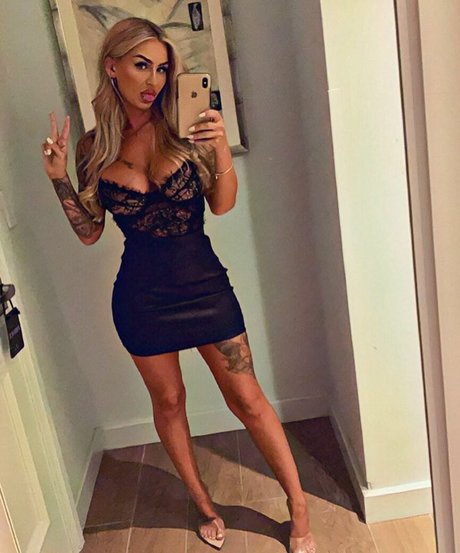 Kirsten Simmermeyer joli modèle galeries