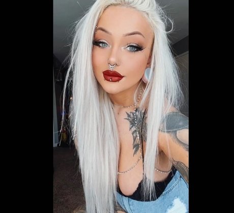 Screamqueen68 haut modèle galeries