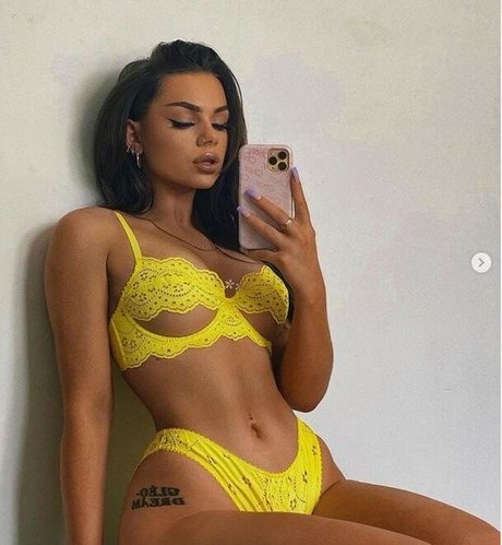 charlotte maynard actrice pornographique archive