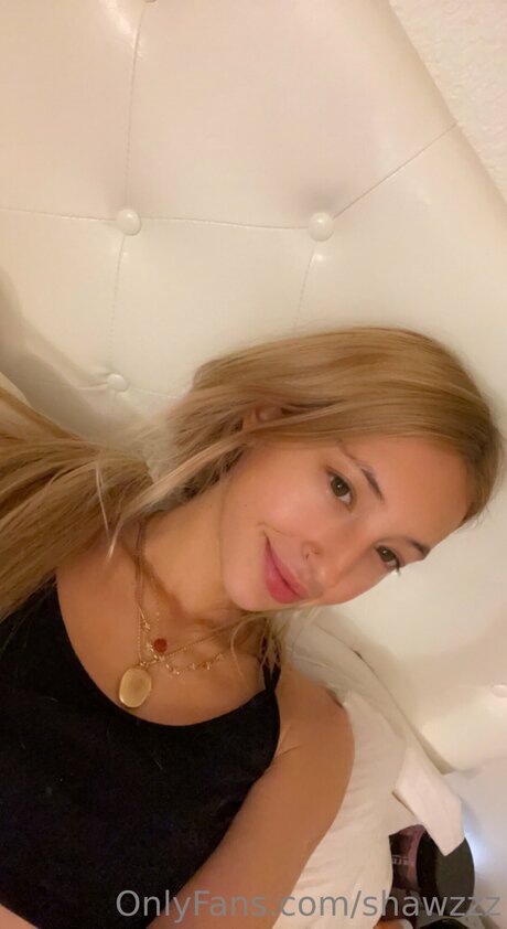 Shawzzz star du porno exclusive photo