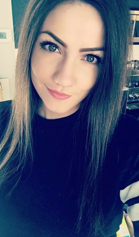 KayPea étoile sexy des photos